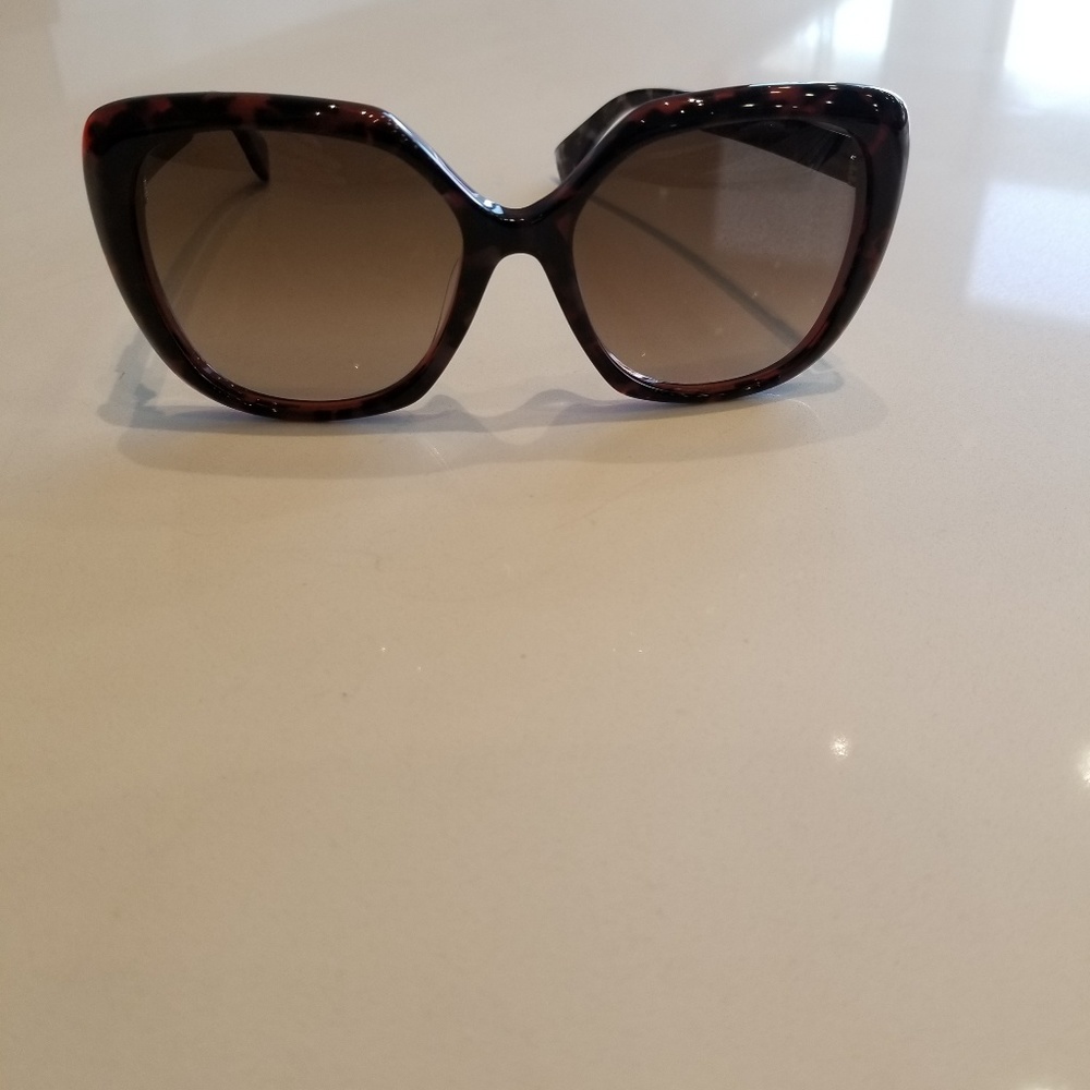 Brand new authentic Fendi sunglasses